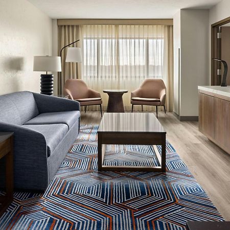 Oshkosh Marriott Waterfront Hotel & Convention Center Dış mekan fotoğraf