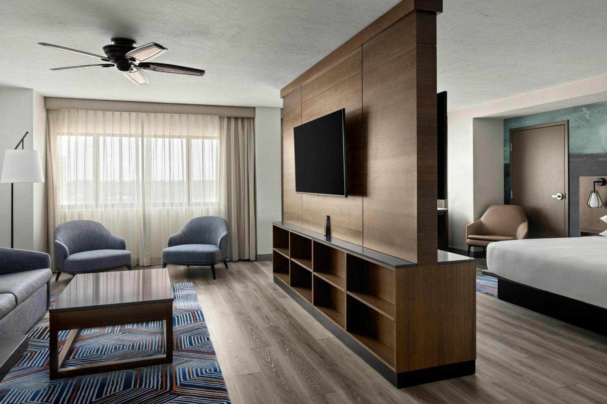 Oshkosh Marriott Waterfront Hotel & Convention Center Dış mekan fotoğraf