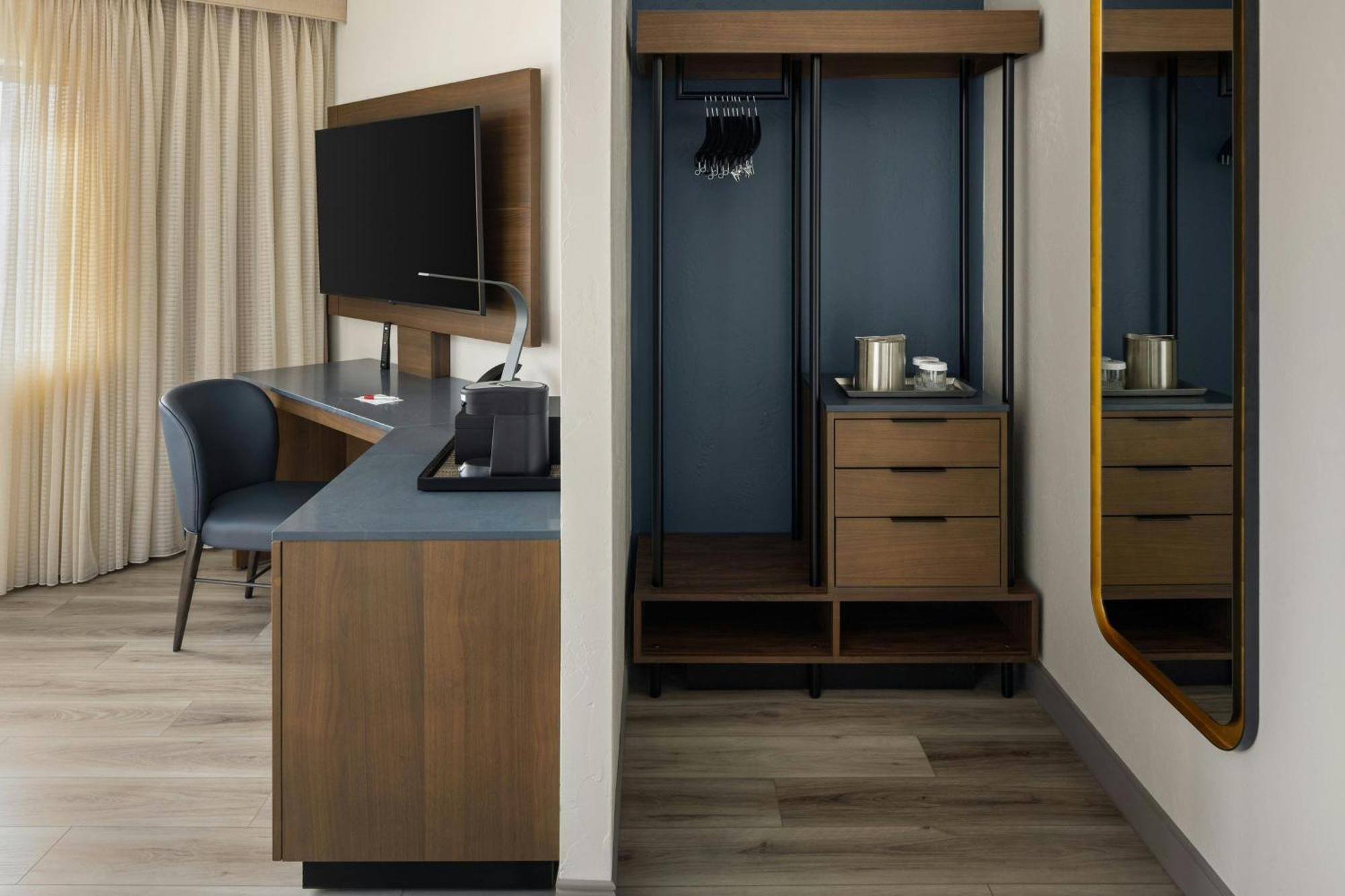 Oshkosh Marriott Waterfront Hotel & Convention Center Dış mekan fotoğraf